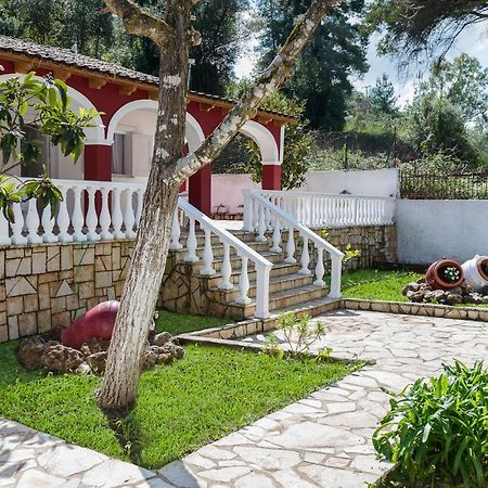 Merlyn Rooms Into The Nature, 100M From The Beach Dafnila Extérieur photo
