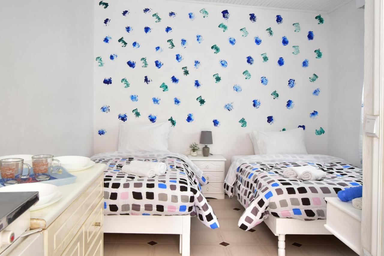 Merlyn Rooms Into The Nature, 100M From The Beach Dafnila Extérieur photo