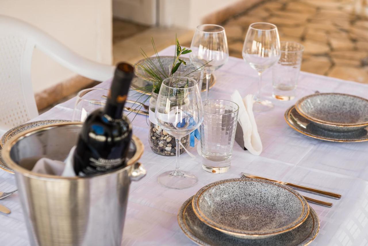 Merlyn Rooms Into The Nature, 100M From The Beach Dafnila Extérieur photo